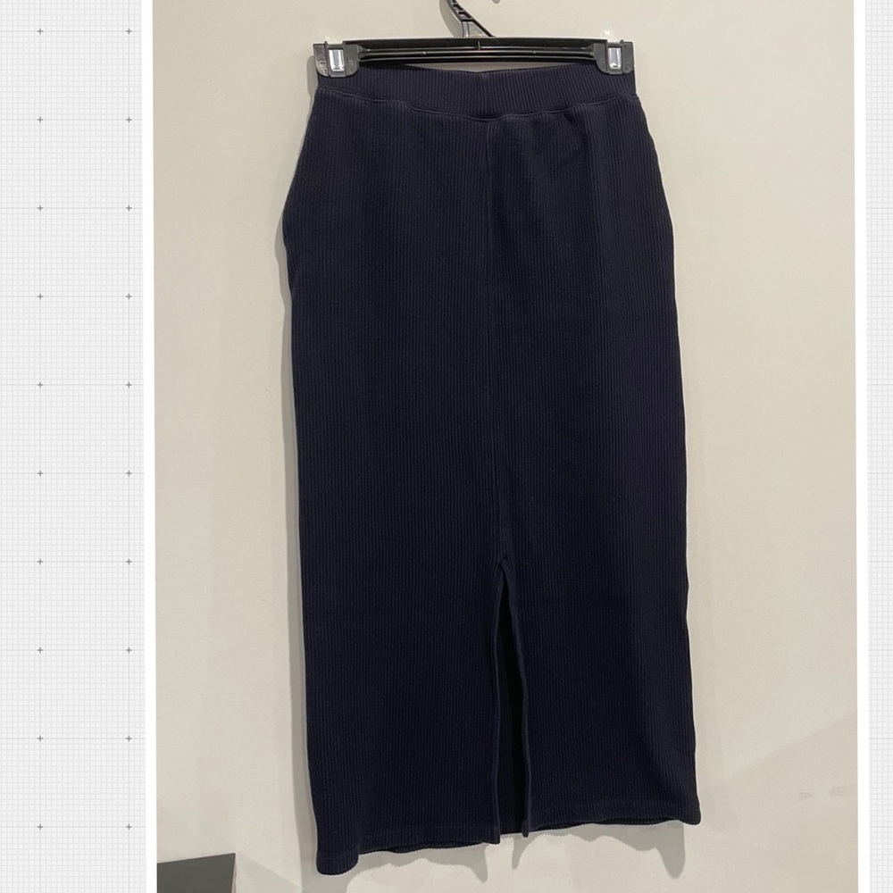 Uniqlo Navy Blue Midi Skirt - Picture 3 of 5